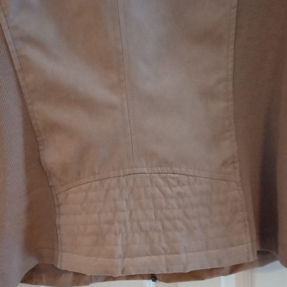 Sebby Tan Leather Jacket - Picture 10 of 10